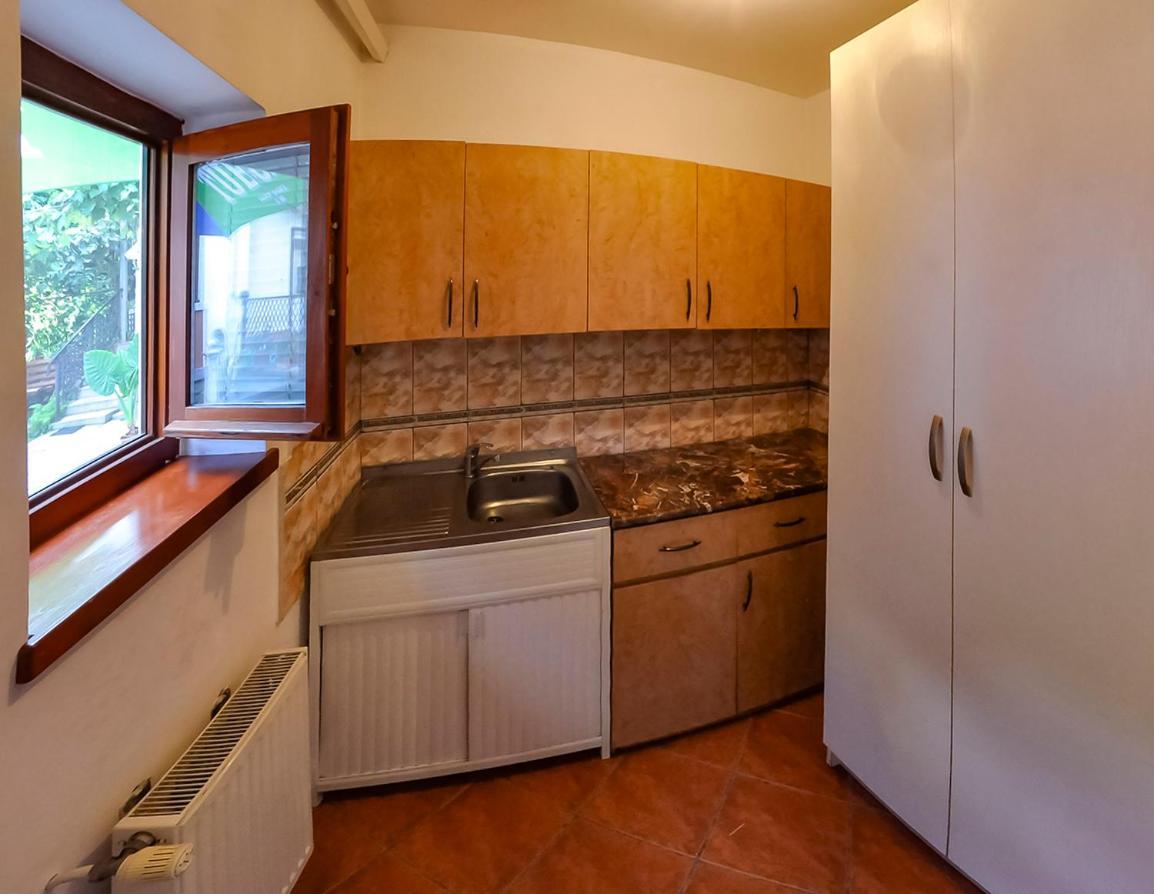 Pensiunea Sub Cetate Deva Exterior foto