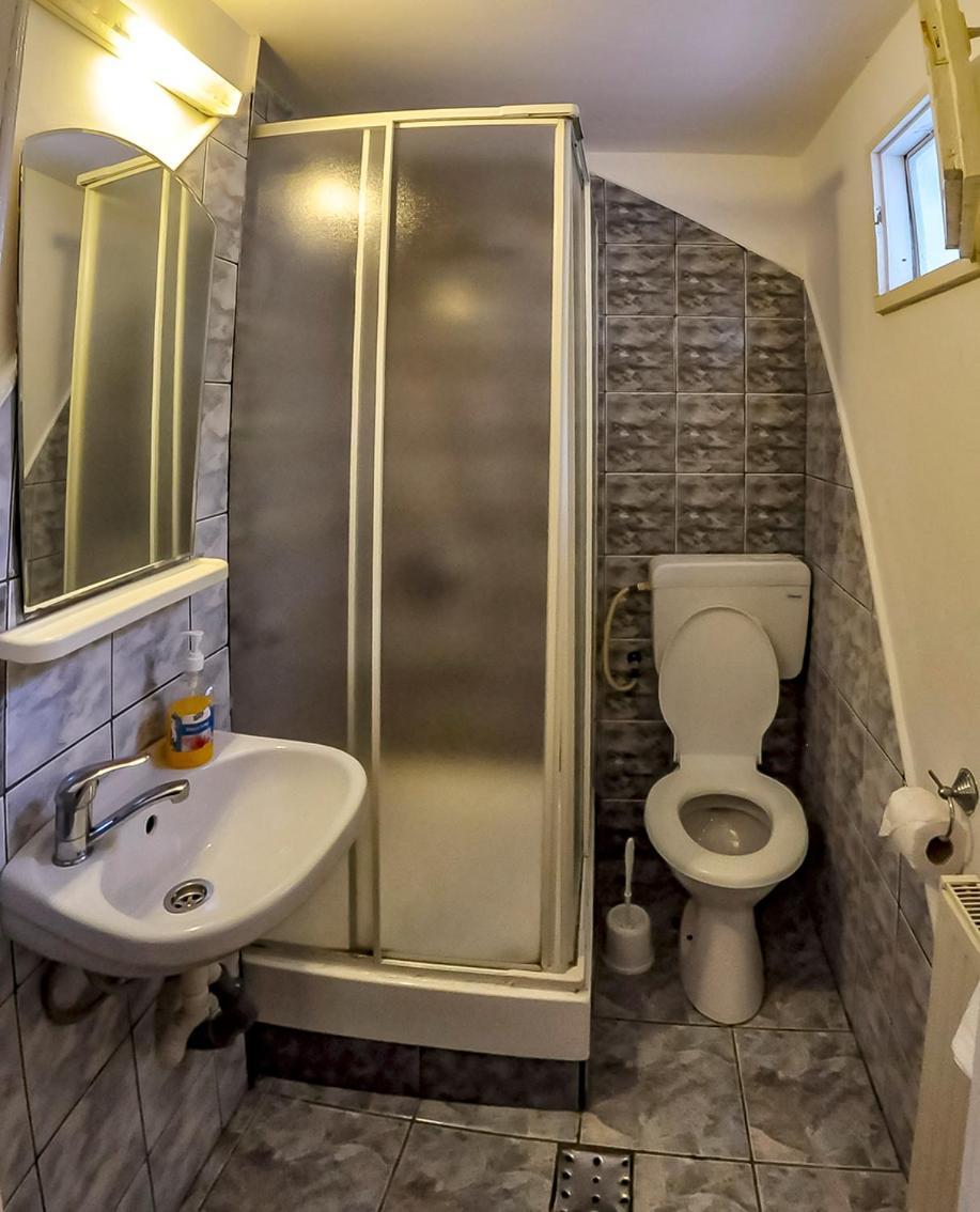 Pensiunea Sub Cetate Deva Exterior foto