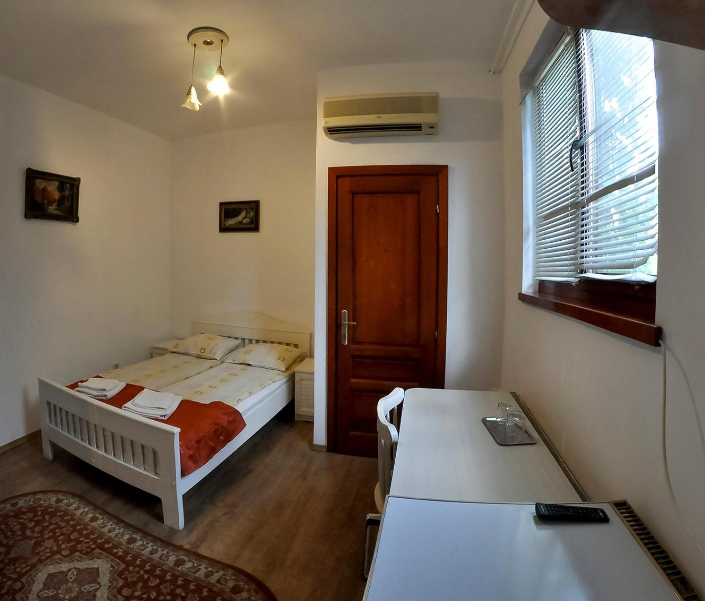 Pensiunea Sub Cetate Deva Exterior foto