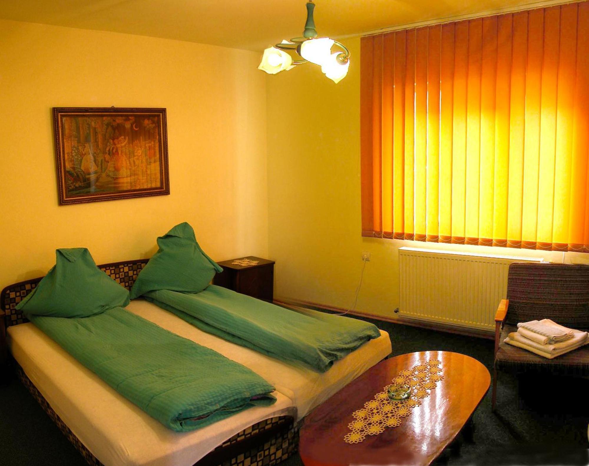 Pensiunea Sub Cetate Deva Quarto foto